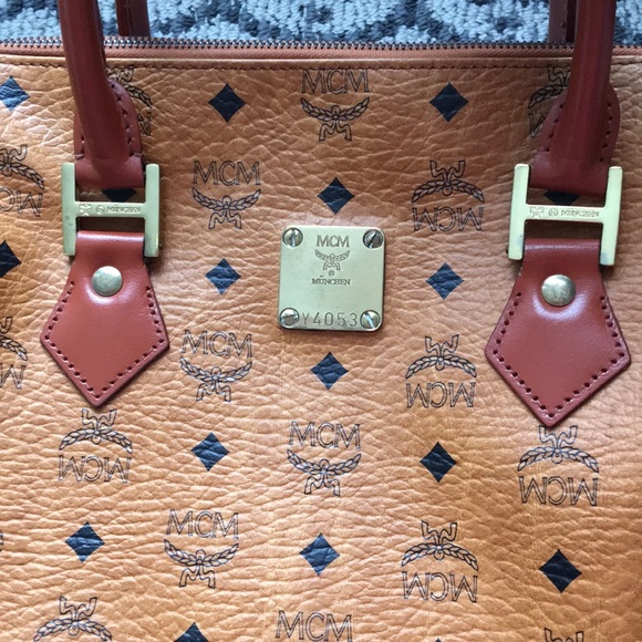 MCM boston 32 - Picture 11 of 11